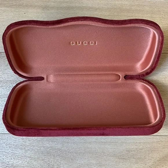 Gucci Case - Picture 5 of 6
